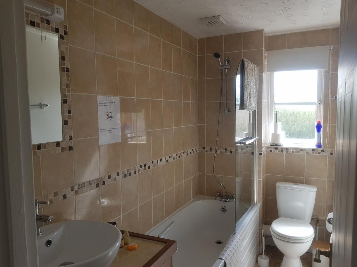 Вілла Charming 2-Bed House In Торкі Екстер'єр фото