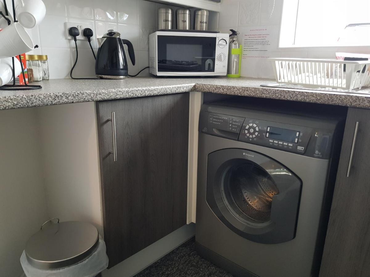 Вілла Charming 2-Bed House In Торкі Екстер'єр фото